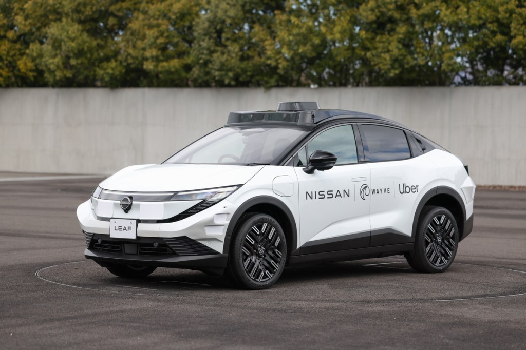 Wayve, Uber и Nissan запускают роботакси в Токио