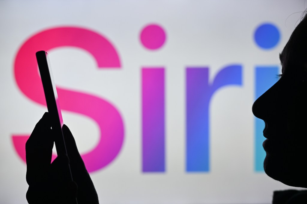 Настройка темпа и выразительности Siri в iOS 27 beta